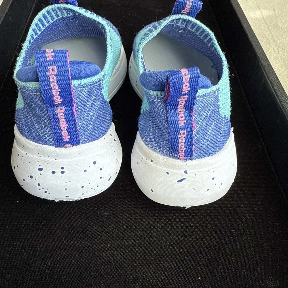 Reebok‎ Youth Mesh Shoes Water Shoes, Tennis Shoes, Size 6 4701
